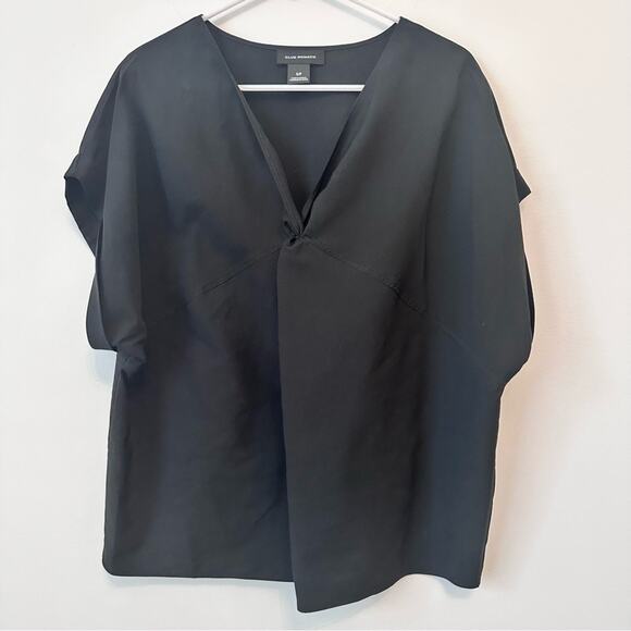 Club Monaco Tops - Club Monaco Blouse Top Women's Size S/P Black V-Neck Cap Sleeve Front Twist